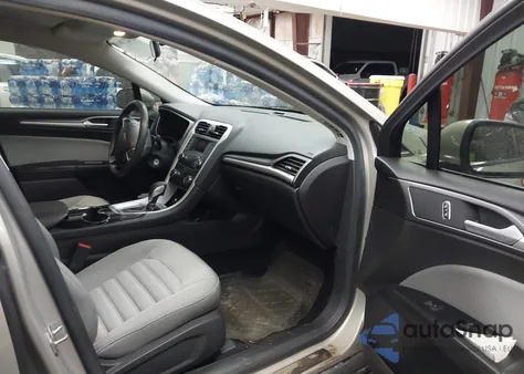 2015 Ford Fusion S из США, поврежденный, VIN 3FA6P0G75FR105558